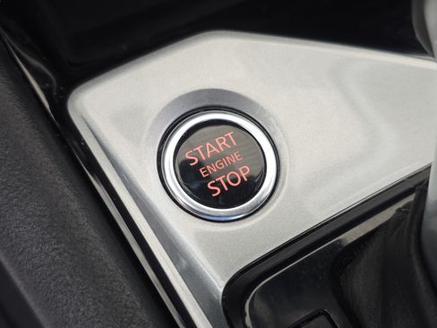 Used 2024 Nissan Altima 2.5 SV FWD image 28