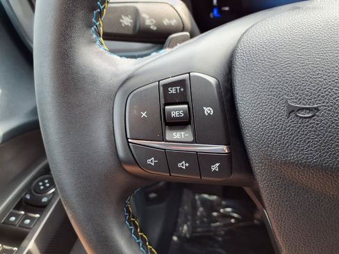 Used 2025 Ford Maverick Lobo AWD/4WD image 10