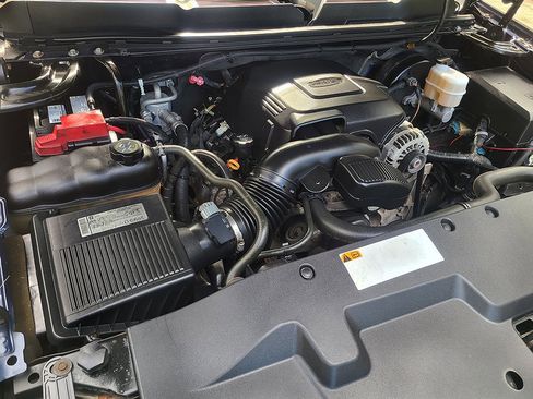 Used 2011 Chevrolet Silverado 1500 LS image 25