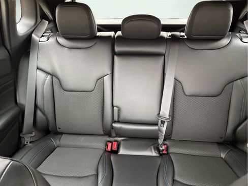 New 2026 Jeep Compass Latitude image 13