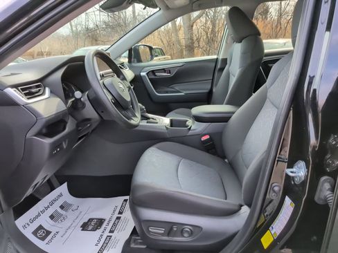 Certified 2025 Toyota RAV4 XLE image 19