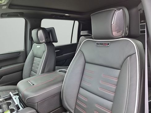 New 2026 GMC Yukon XL AT4 Ultimate AWD/4WD image 38