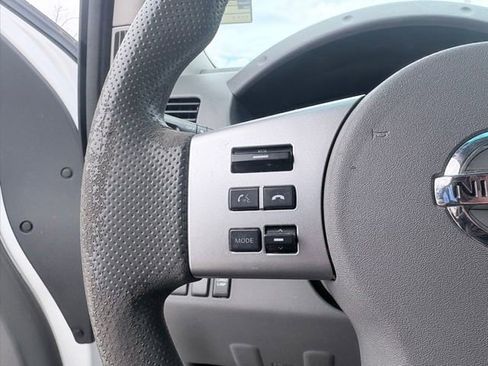 Used 2020 Nissan Frontier S RWD image 13