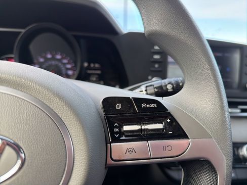 Certified 2023 Hyundai Elantra SEL image 18