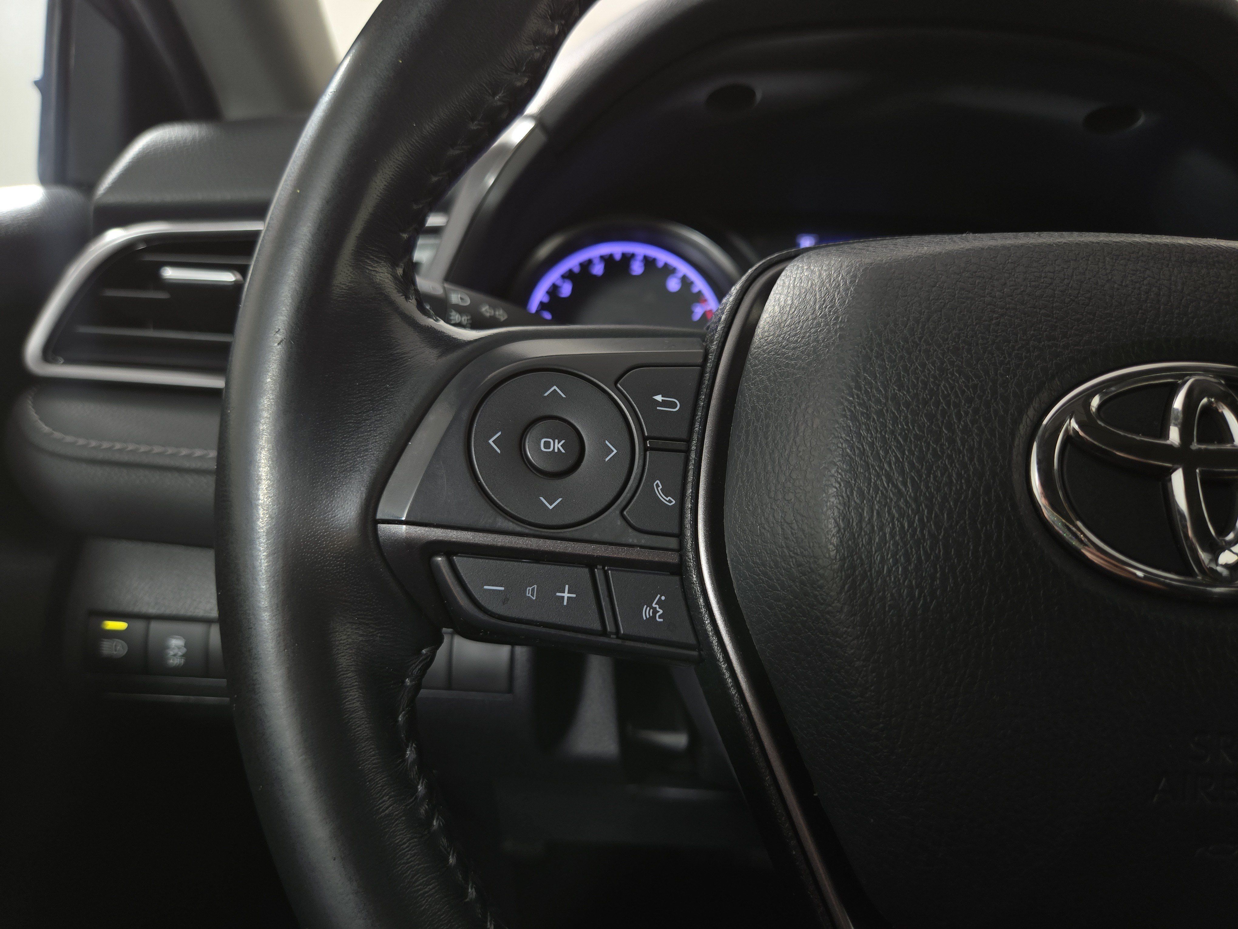 Used 2022 Toyota Camry SE FWD image 15
