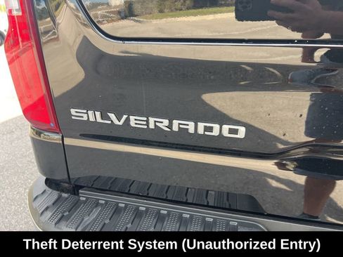 Used 2022 Chevrolet Silverado 1500 LTZ image 32