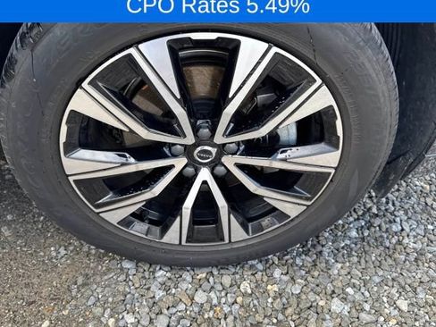 Certified 2023 Volvo XC60 B5 Plus w/ Climate Package AWD/4WD image 16