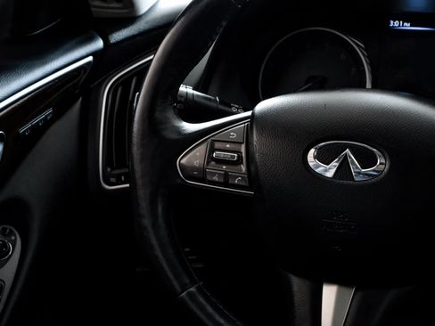 Used 2016 INFINITI Q50 3.0t Premium w/ Driver Assistance Package image 15