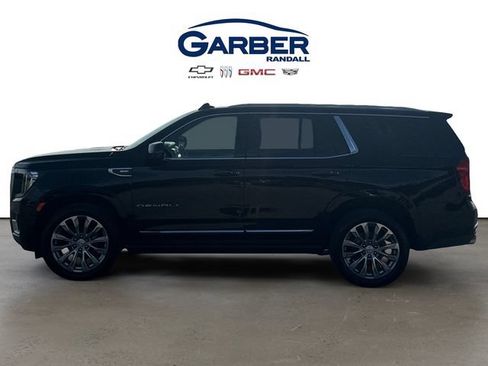 Used 2022 GMC Yukon Denali AWD/4WD image 2