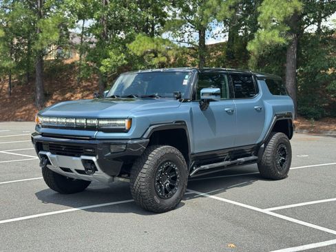 Used 2024 GMC Hummer EV 3X w/ Omega Edition AWD/4WD image 4