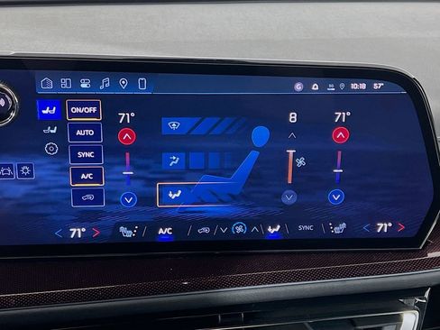 New 2026 Chevrolet Traverse Z71 w/ Driver Confidence Package image 16