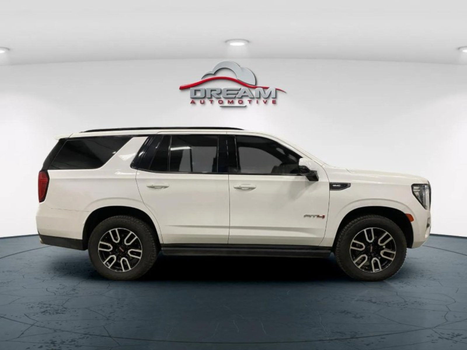 Used 2022 GMC Yukon AT4 w/ AT4 Premium Plus Package AWD/4WD image 19