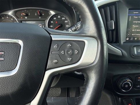 Used 2021 GMC Terrain SLE w/ LPO, Floor Liner Package image 17