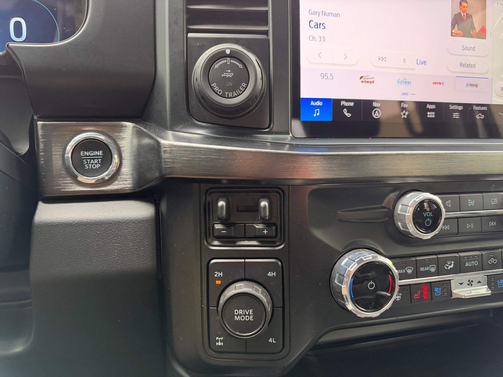 Certified 2023 Ford F250 Lariat w/ Lariat Ultimate Package AWD/4WD image 23