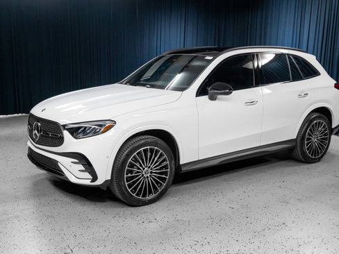 Certified 2026 Mercedes-Benz GLC 300 image 1