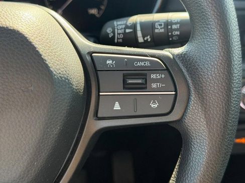 Used 2025 Honda CR-V EX image 17