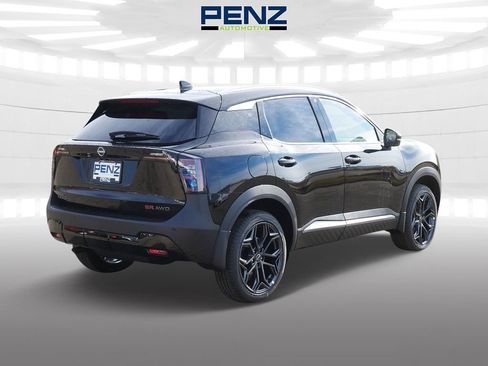 New 2026 Nissan Kicks SR w/ SR Premium Package AWD/4WD image 2