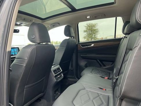 New 2026 Volkswagen Atlas SE FWD image 22