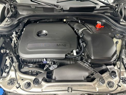 Certified 2025 MINI Cooper 2-Door Hardtop image 31