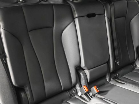 Used 2021 Audi Q8 Prestige w/ Prestige Package image 47