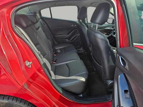 Used 2018 MAZDA MAZDA3 Touring FWD image 24