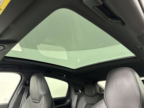 New 2026 Porsche Cayenne S image 41