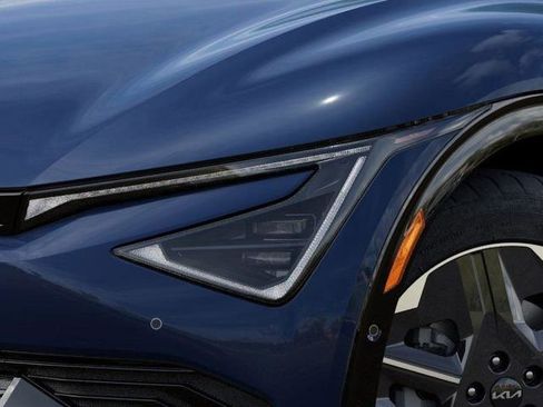New 2025 Kia EV6 Light w/ Light LR Technology Package image 11