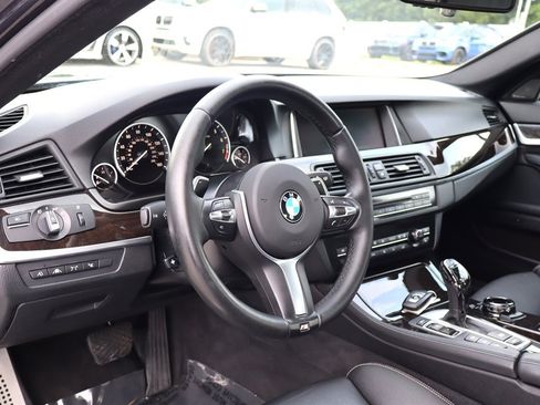 Used 2014 BMW 550i xDrive Sedan AWD/4WD image 16