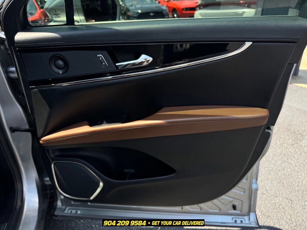 Used 2021 Lincoln Nautilus Reserve FWD image 36