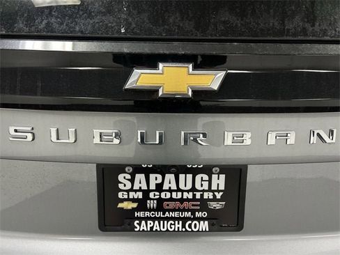 New 2025 Chevrolet Suburban Premier image 32