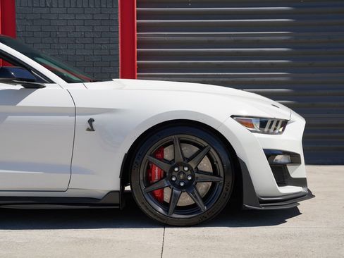 Used 2021 Ford Mustang Shelby GT500 w/ Carbon Fiber Track Pack image 10