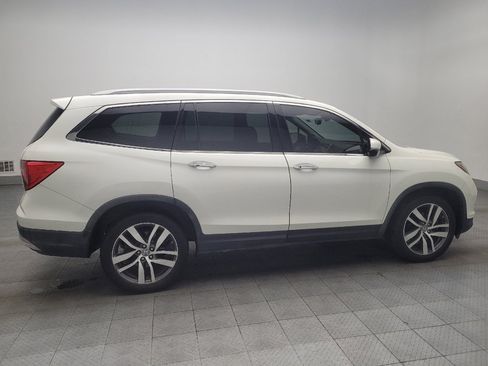 Used 2016 Honda Pilot Elite image 10