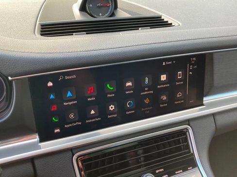 Certified 2023 Porsche Panamera 4 Platinum Edition image 13