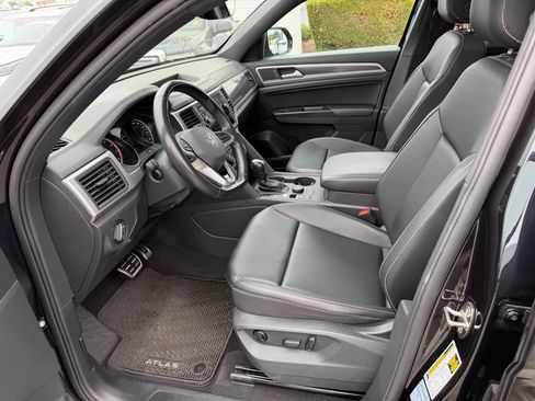 Used 2020 Volkswagen Atlas Cross Sport SE AWD/4WD image 9