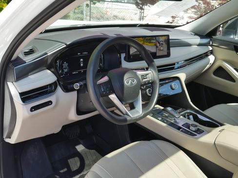 Used 2024 INFINITI QX60 Luxe AWD/4WD image 4