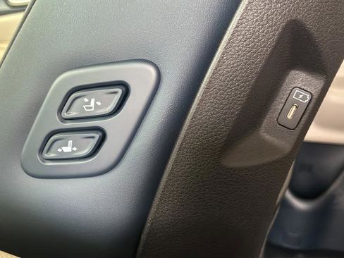 New 2026 Kia Carnival EX FWD image 38