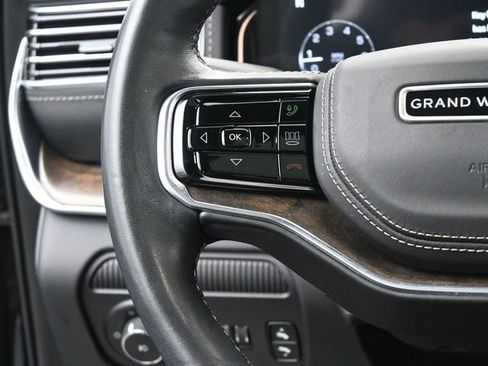 Used 2022 Jeep Grand Wagoneer Series II w/ Premium Group II AWD/4WD image 32