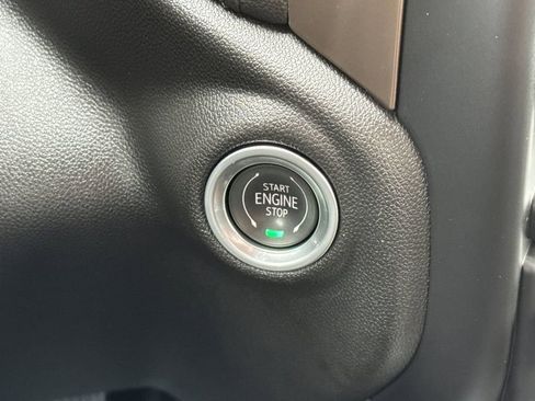 Used 2022 Chevrolet Silverado 3500 High Country image 33