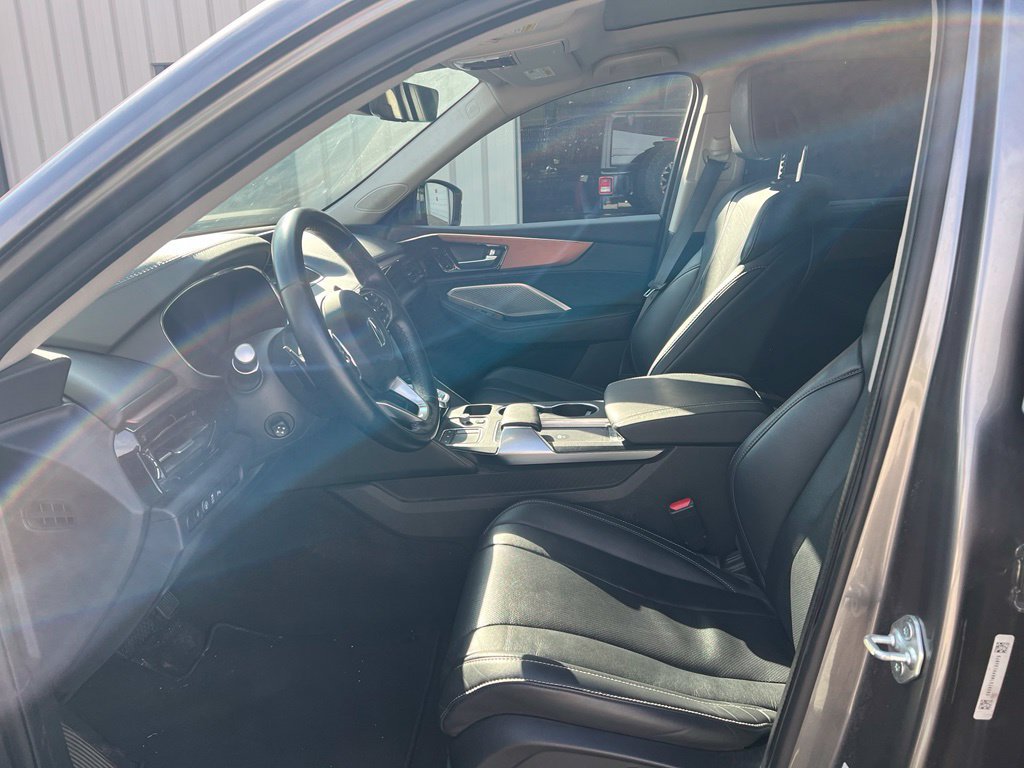 Used 2022 Acura MDX w/ Technology Package AWD/4WD image 12
