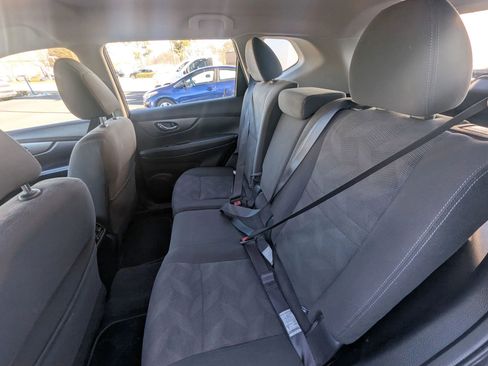 Used 2016 Nissan Rogue S image 15