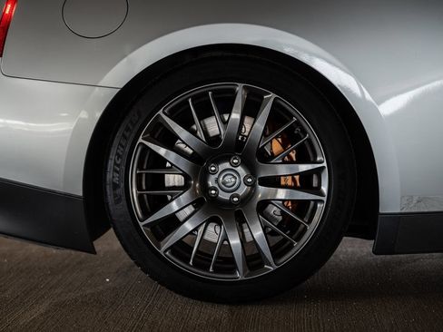 Used 2009 Nissan GT-R Premium AWD/4WD image 13