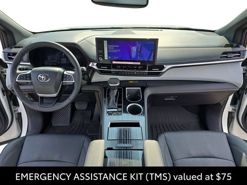 Certified 2025 Toyota Sienna XSE AWD/4WD image 13