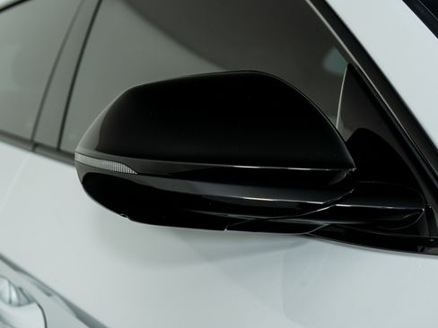 Used 2020 Lamborghini Urus image 25