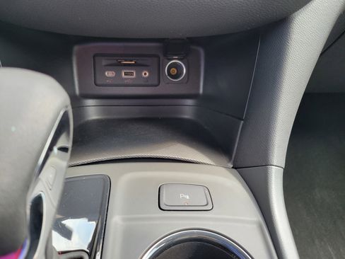 Certified 2024 Chevrolet Equinox RS w/ RS Leather Package FWD image 23