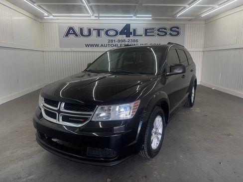 Used 2016 Dodge Journey SE w/ Flexible Seating Group image 1