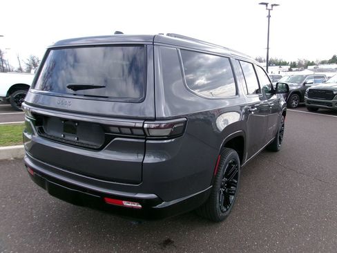 New 2026 Jeep Grand Wagoneer L Limited AWD/4WD image 3