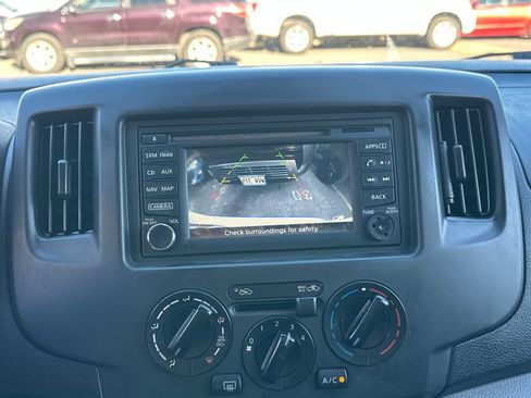 Used 2017 Nissan NV200 SV w/ Technology Package FWD image 18