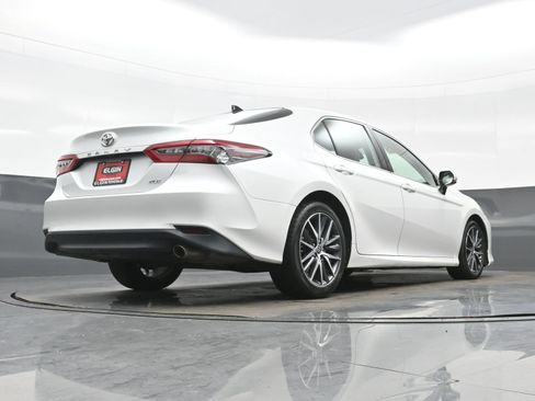 Used 2023 Toyota Camry XLE FWD image 33
