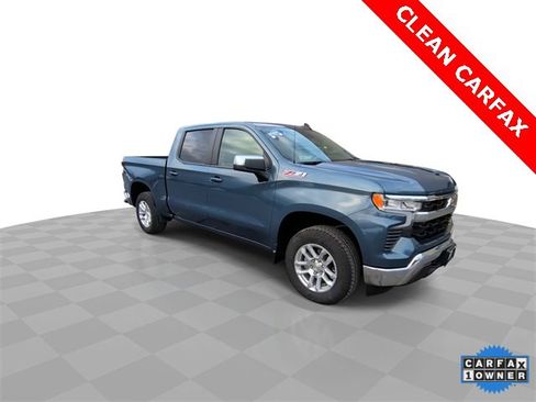 Used 2024 Chevrolet Silverado 1500 LT w/ Z71 Off-Road Package image 2
