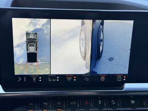 Used 2024 GMC Sierra 1500 SLT w/ SLT Premium Plus Package image 15